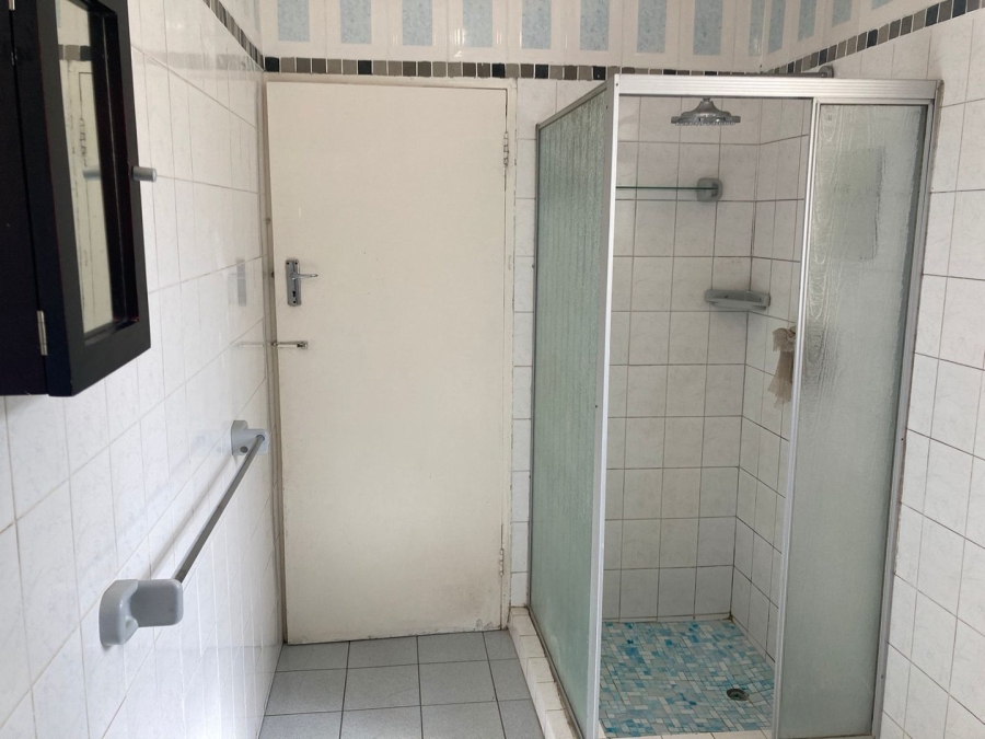 9 Bedroom Property for Sale in Dale View Eastern Cape